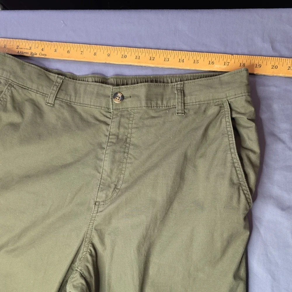 Eddie Bauer Olive Men's Casual Pants Flat Front Straight Leg Cotton Pockets 38